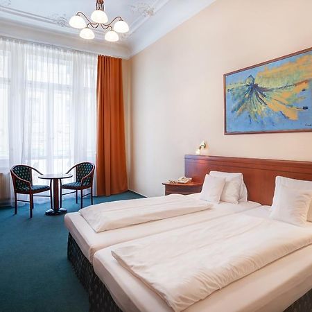 Hotel Westend Marianske Lazne Room photo