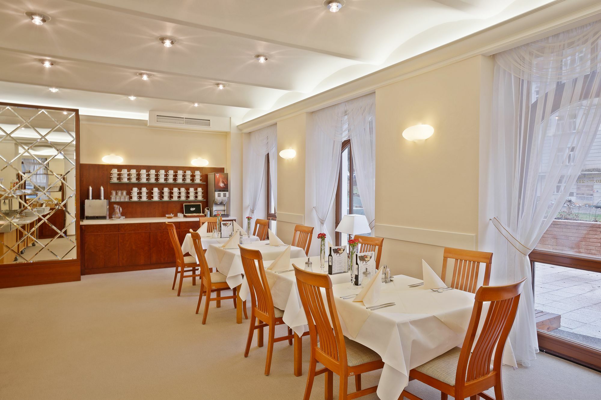 Hotel Westend Marianske Lazne Exterior photo